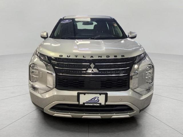 2022 Mitsubishi Outlander SE S-AWC **HEATED FRONT SEATS**ADAPTIVE CRUISE**FRONT WIPER DE-ICER**