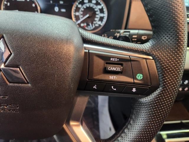 2022 Mitsubishi Outlander SE S-AWC **HEATED FRONT SEATS**ADAPTIVE CRUISE**FRONT WIPER DE-ICER**