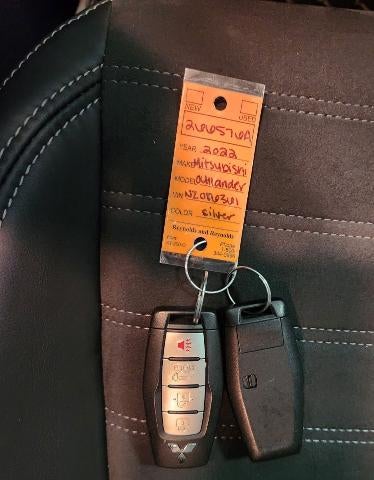 2022 Mitsubishi Outlander SE S-AWC **HEATED FRONT SEATS**ADAPTIVE CRUISE**FRONT WIPER DE-ICER**