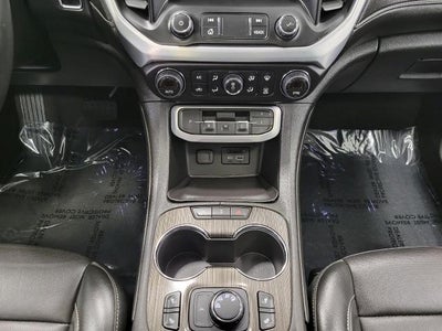 2023 GMC Acadia AWD SLT