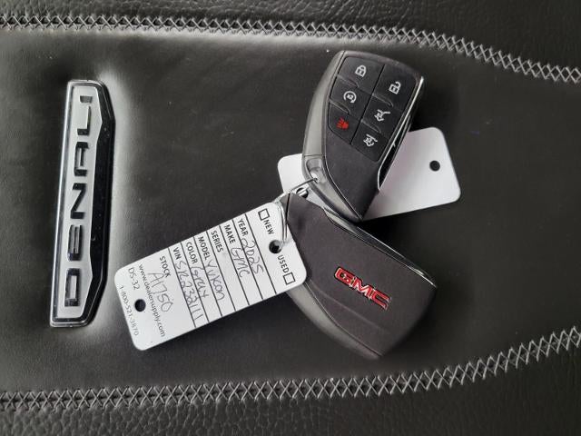 2025 GMC Yukon XL 4WD 4dr Denali