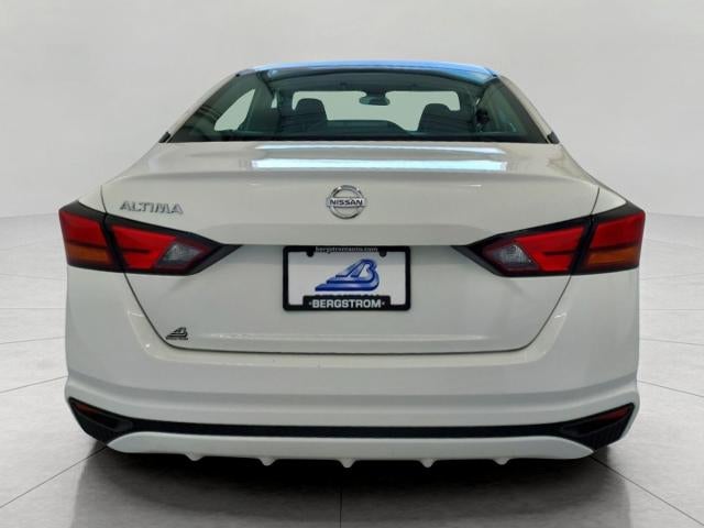 2022 Nissan Altima 2.5 S Sedan
