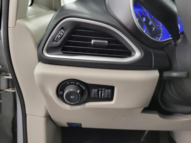 2024 Chrysler Pacifica Touring L FWD