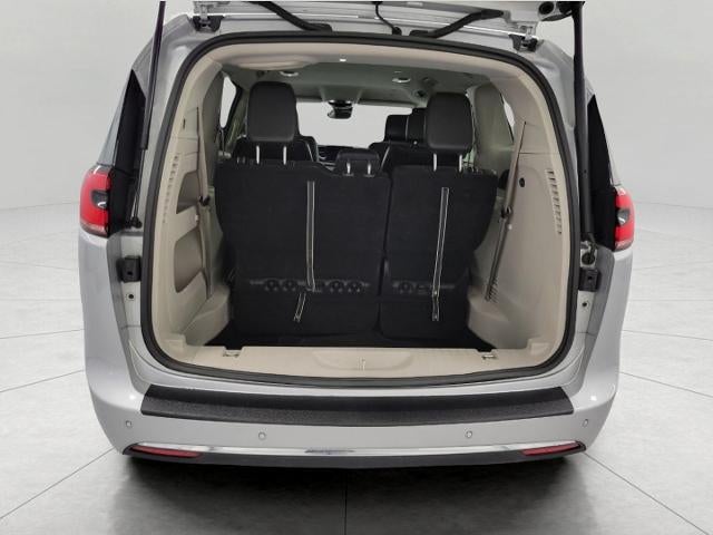 2024 Chrysler Pacifica Touring L FWD