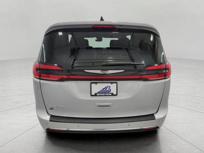 2024 Chrysler Pacifica Touring L FWD