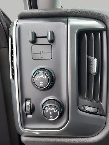 2017 Chevrolet Silverado 1500 Crew Cab Short Box 4-Wheel Drive LT Z71
