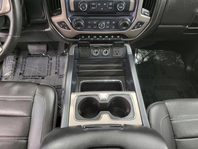 2017 GMC Sierra 1500 Crew Cab Short Box 4-Wheel Drive Denali