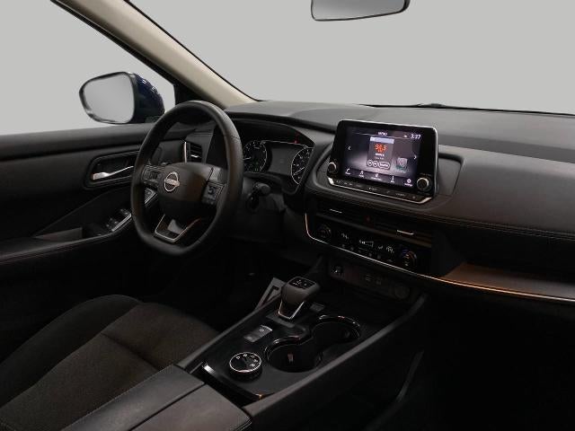 2025 Nissan Rogue AWD SV