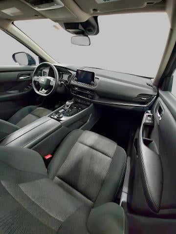 2025 Nissan Rogue AWD SV