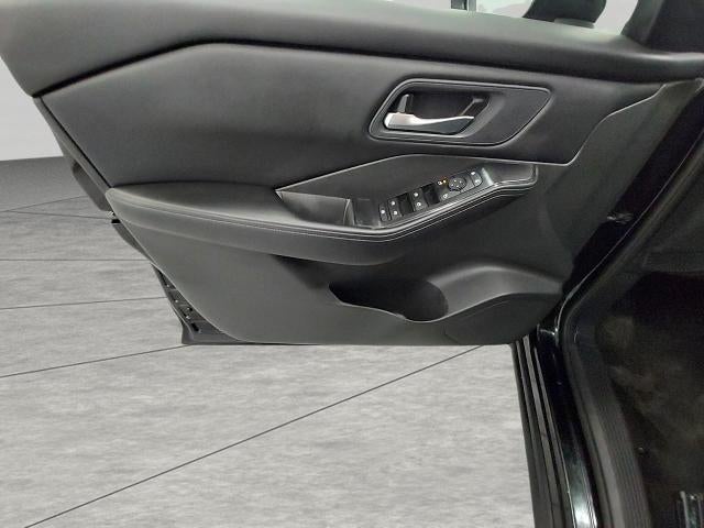 2025 Nissan Rogue AWD SV