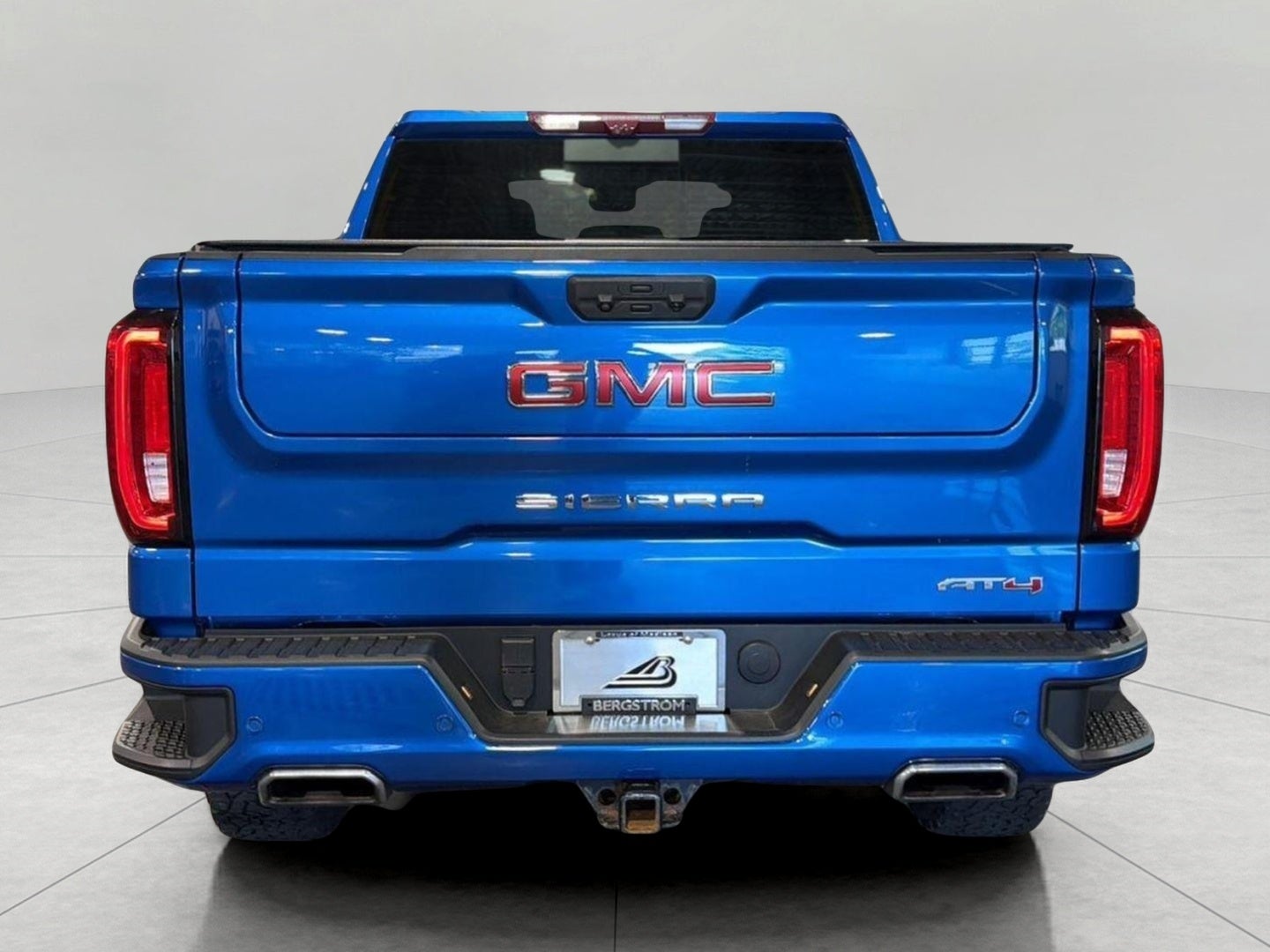 2022 GMC Sierra 1500 4WD Crew Cab 147 AT4