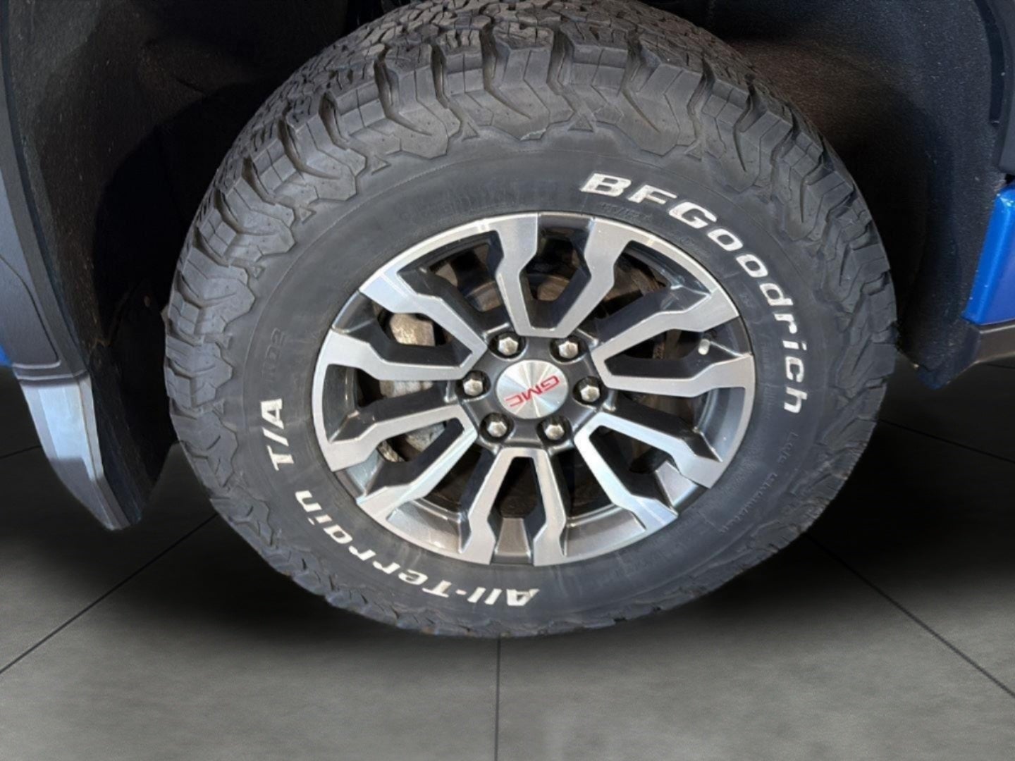 2022 GMC Sierra 1500 4WD Crew Cab 147 AT4