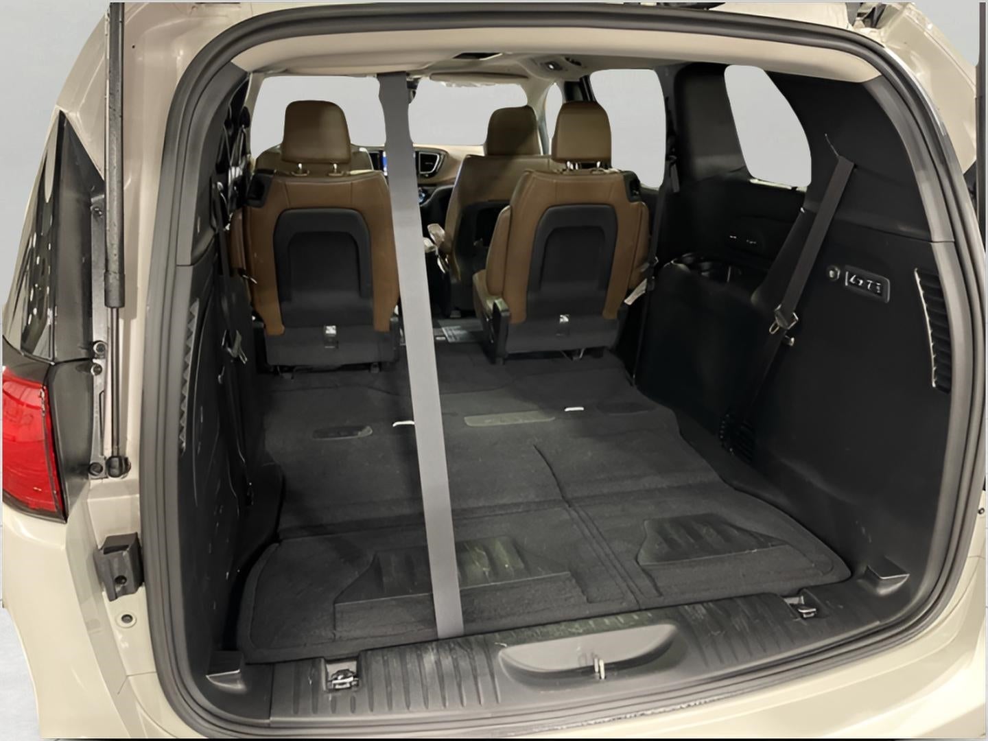 2019 Chrysler Pacifica Limited FWD