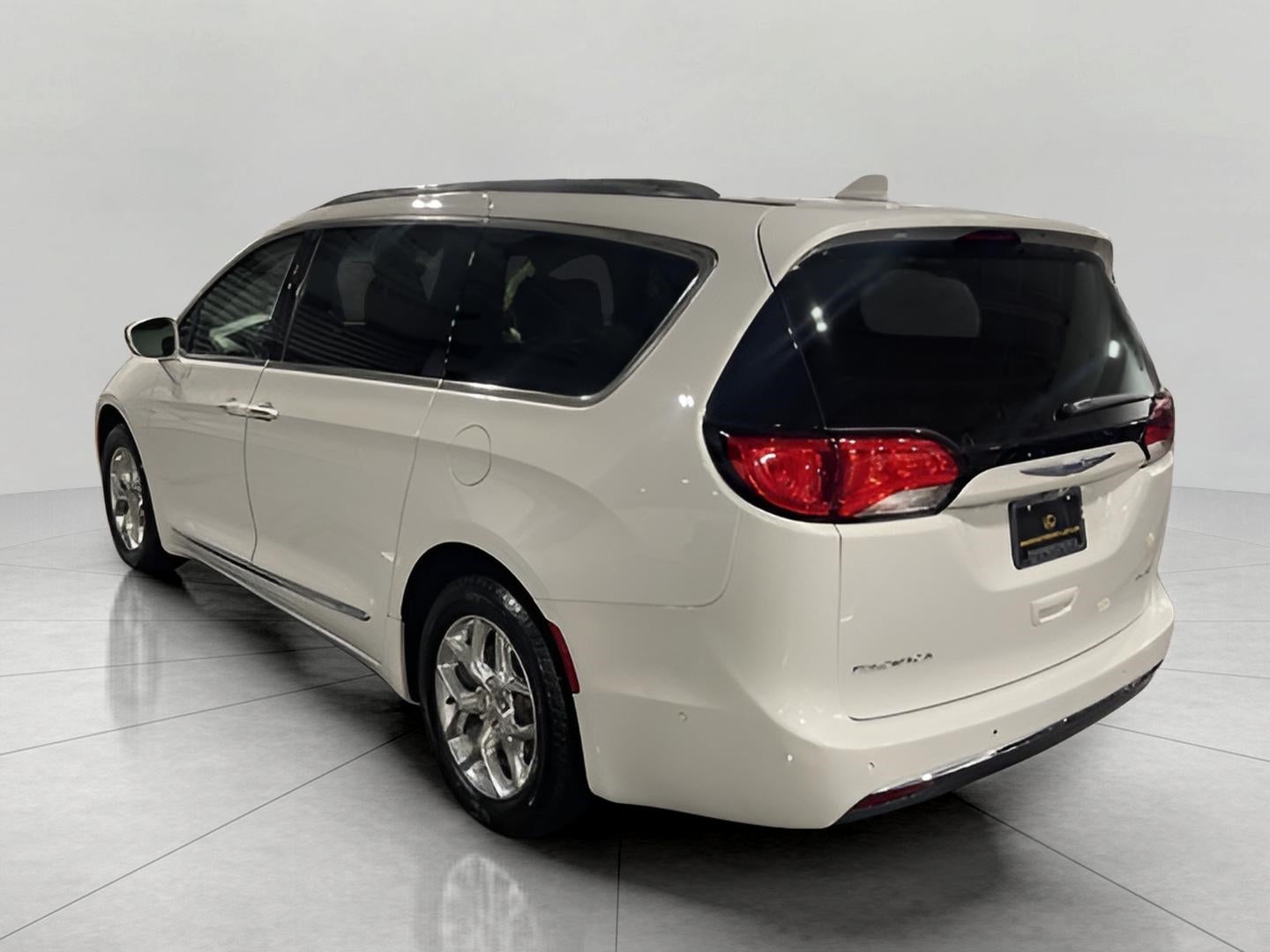 2019 Chrysler Pacifica Limited FWD