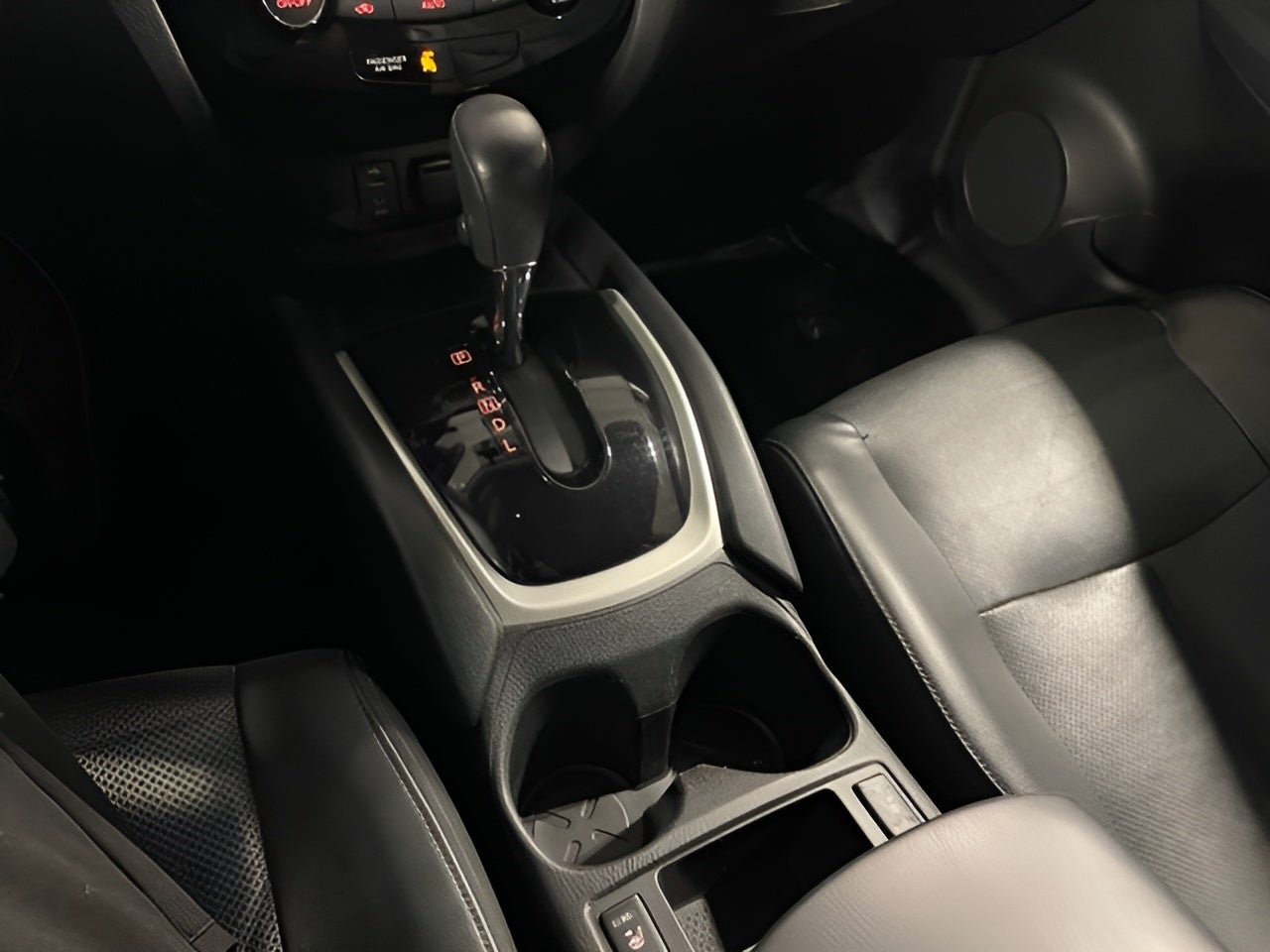 2016 Nissan Rogue FWD 4dr SL