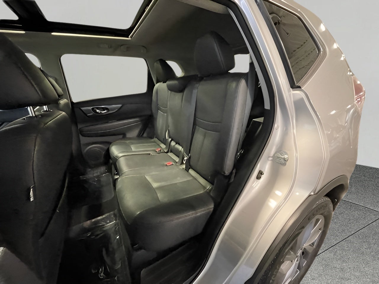 2016 Nissan Rogue FWD 4dr SL