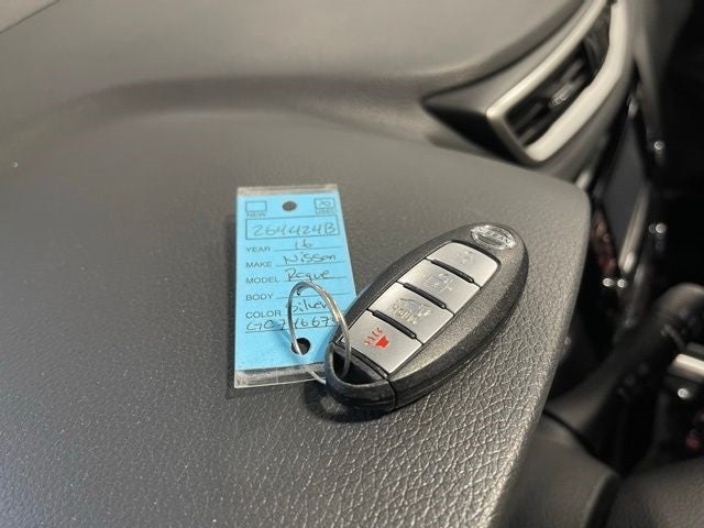 2016 Nissan Rogue FWD 4dr SL
