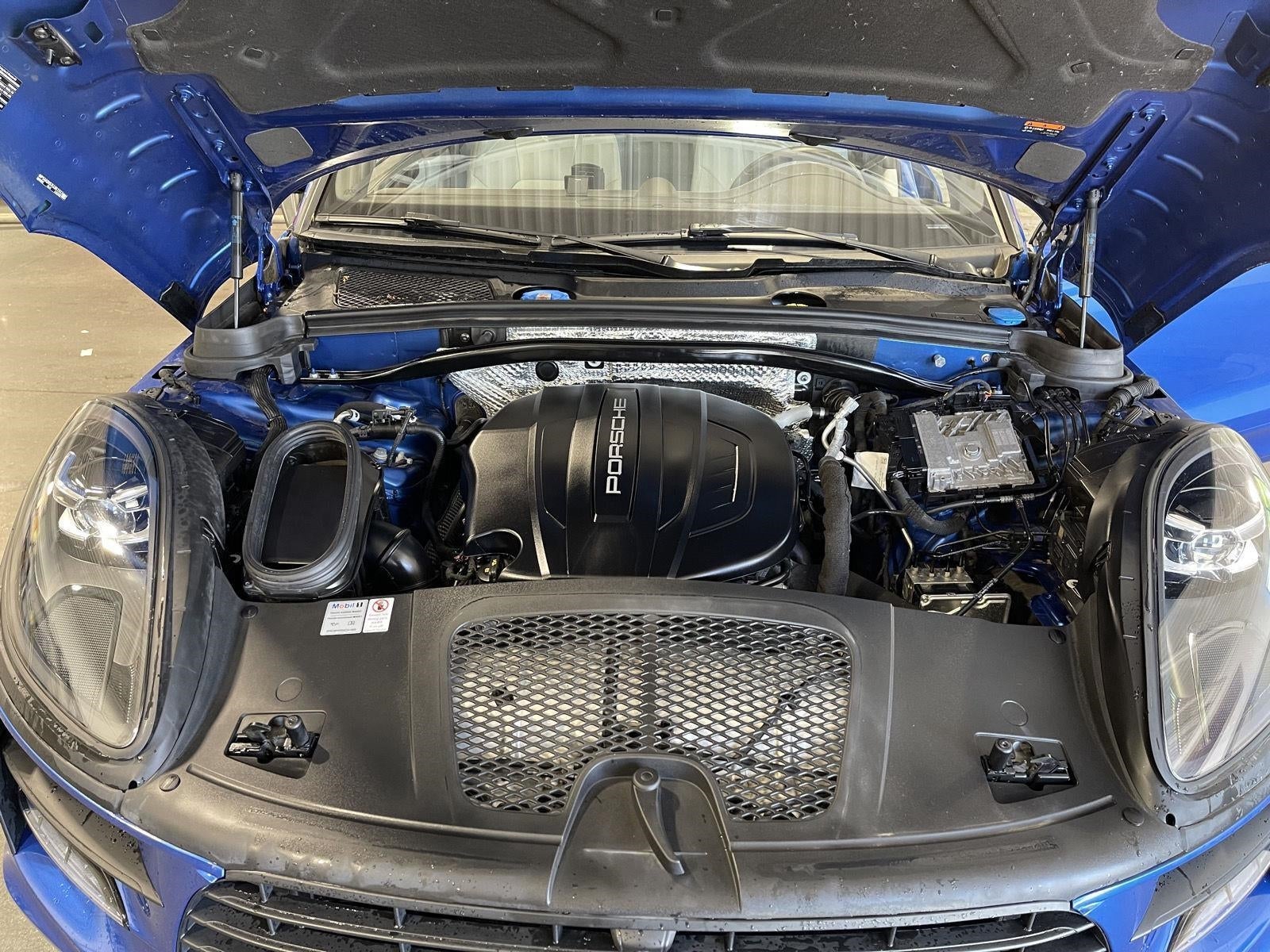 2020 Porsche Macan AWD