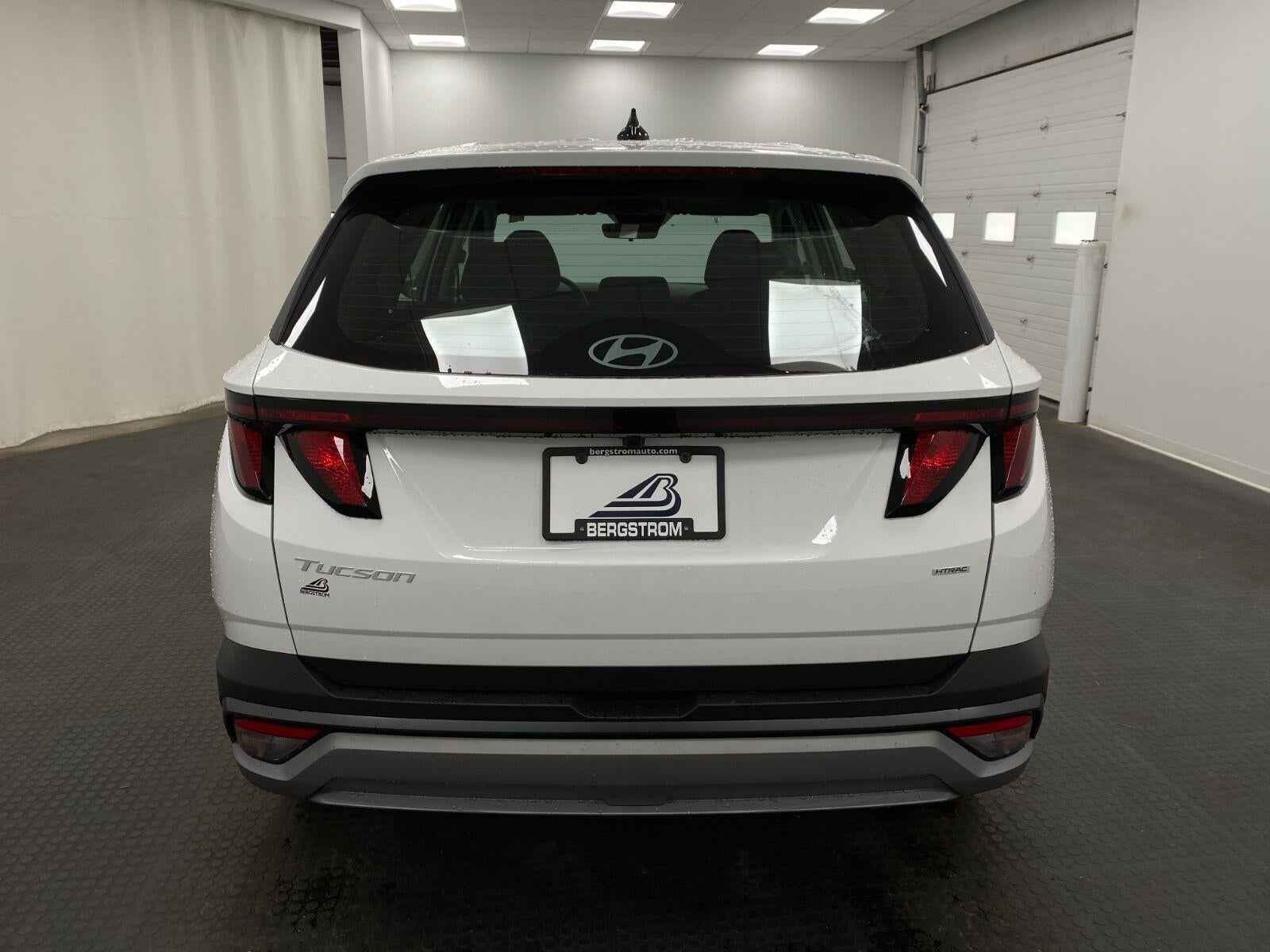 2026 Hyundai Tucson SE AWD