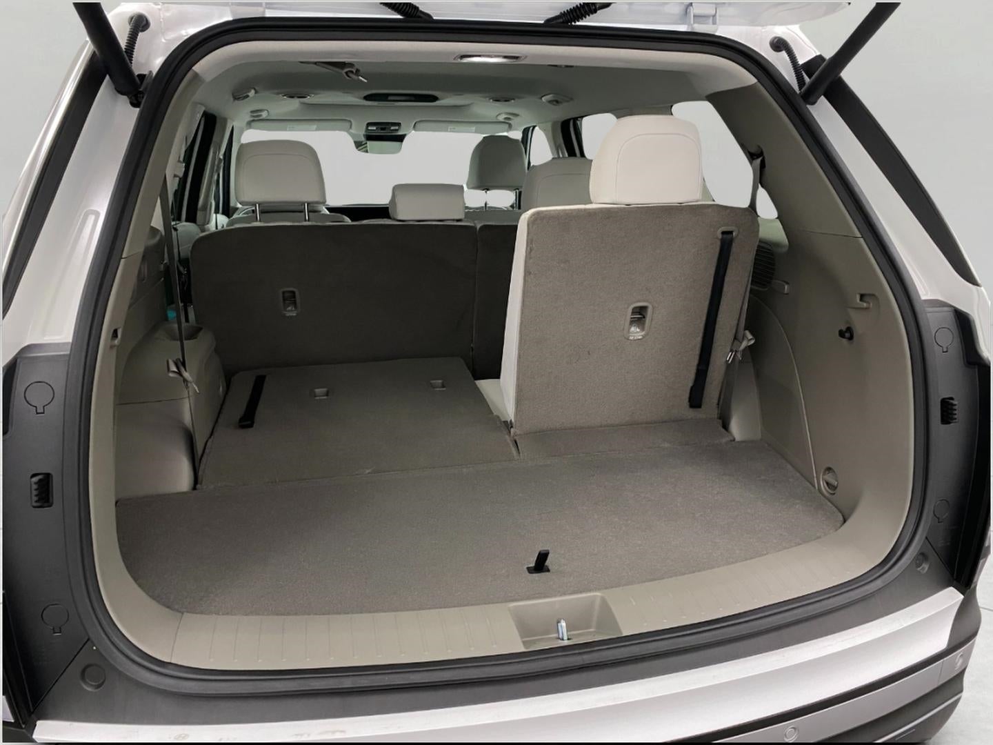 2026 Hyundai Palisade Hybrid SEL Premium 8P