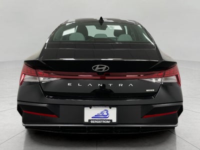 2026 Hyundai Elantra Hybrid Limited