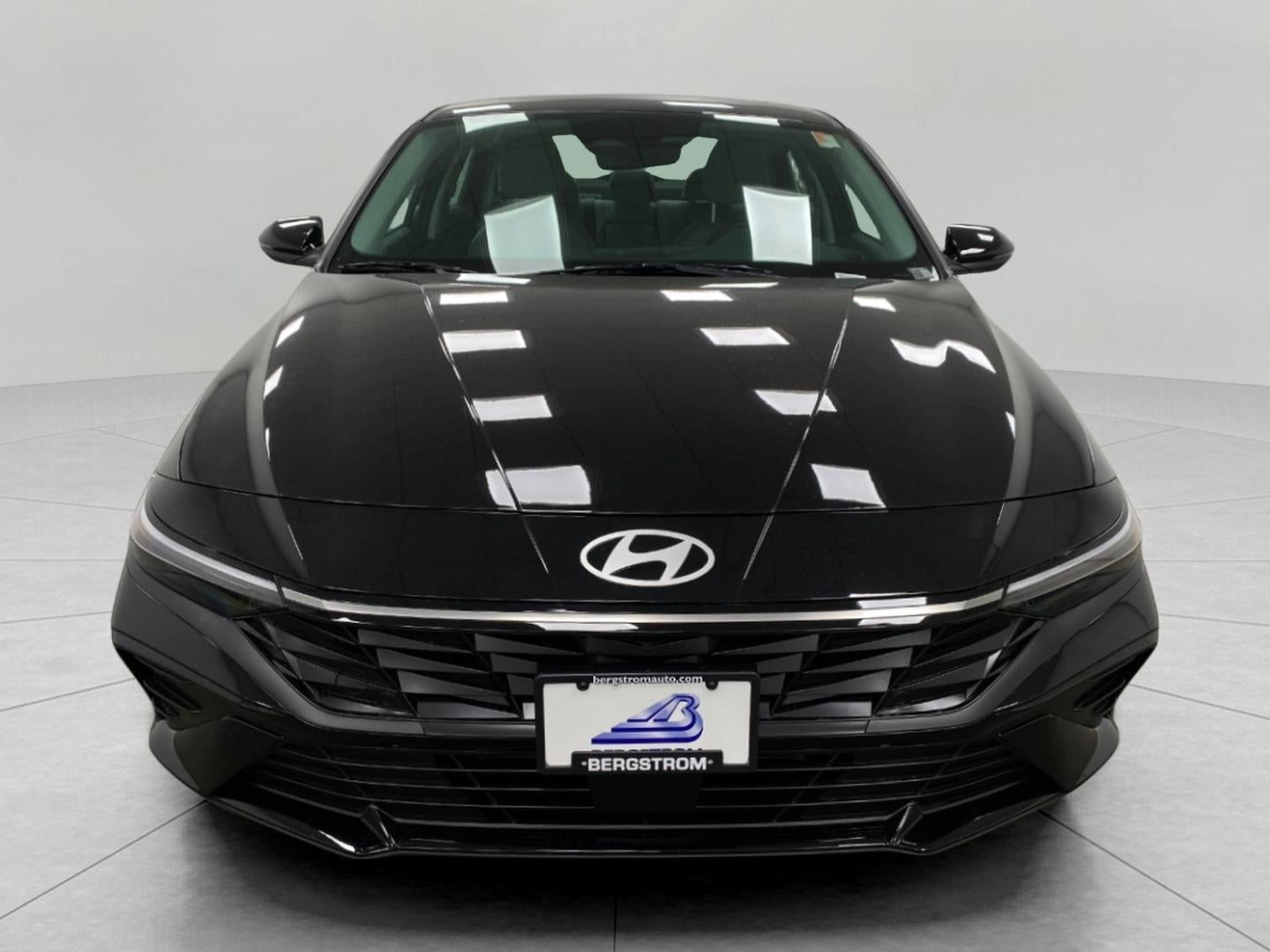 2026 Hyundai Elantra Hybrid Limited