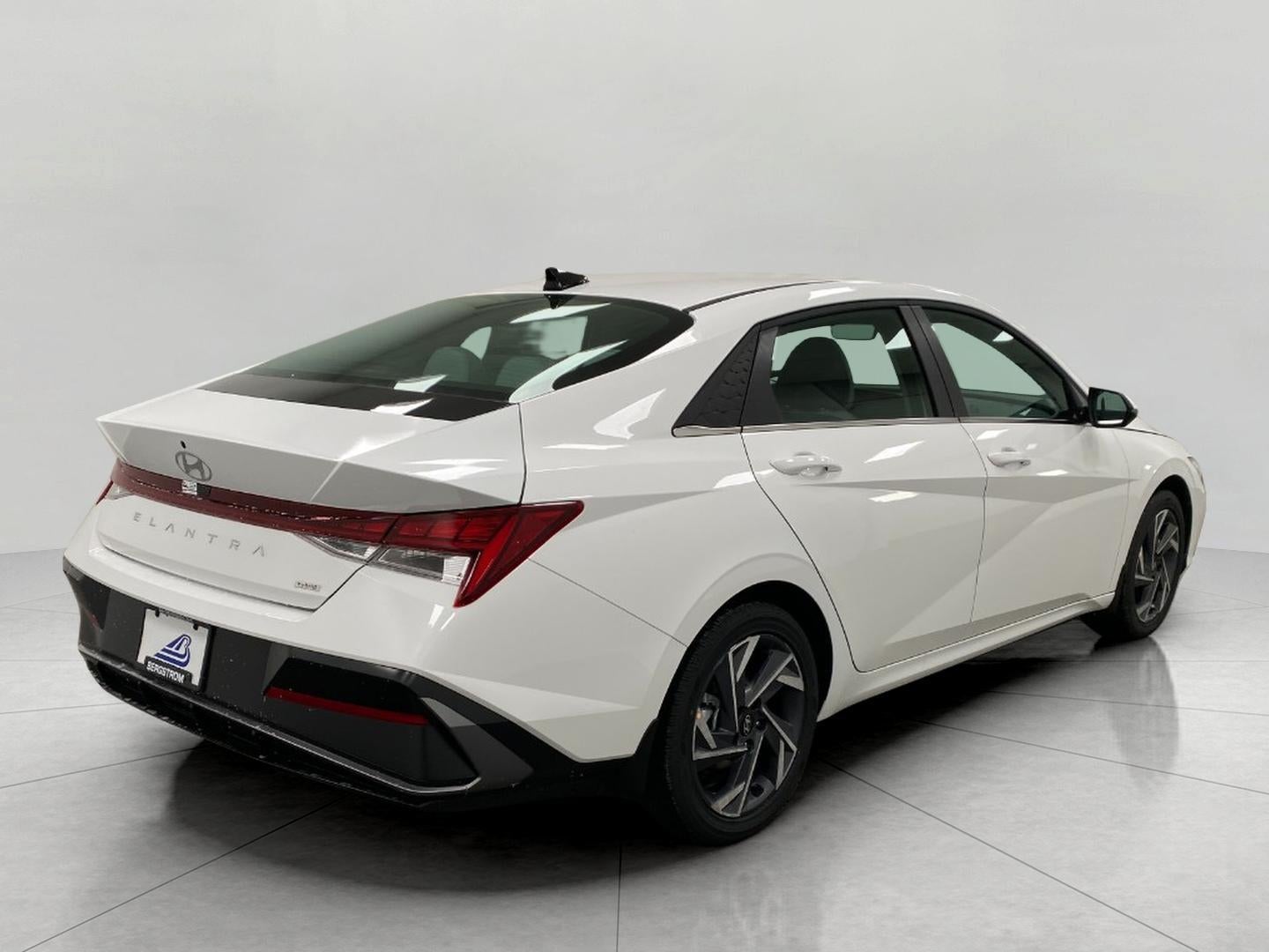 2026 Hyundai Elantra Hybrid Limited