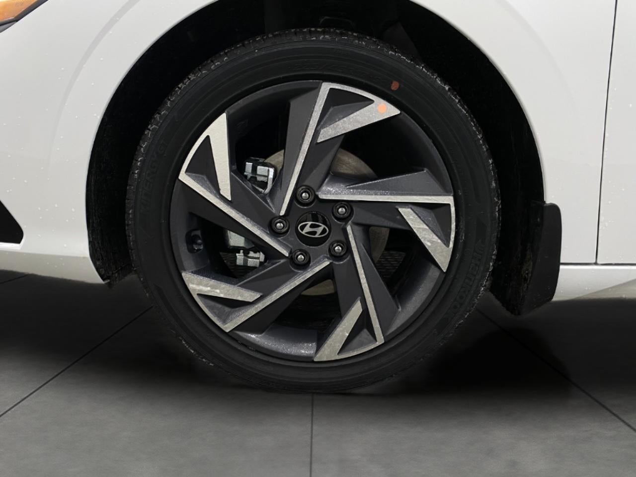 2026 Hyundai Elantra Hybrid Limited