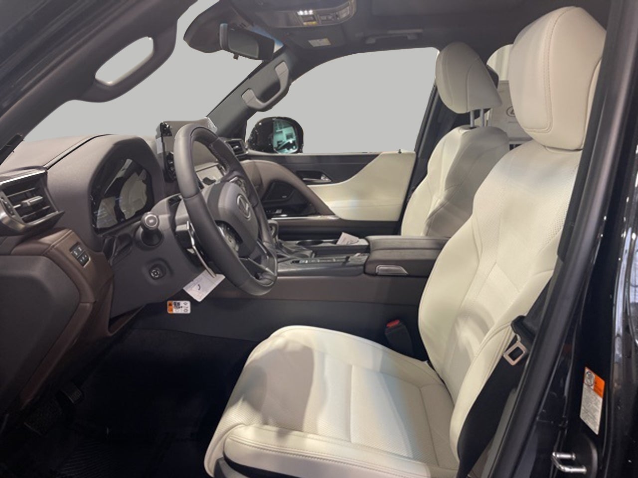 2025 Lexus LX 600 LUXURY