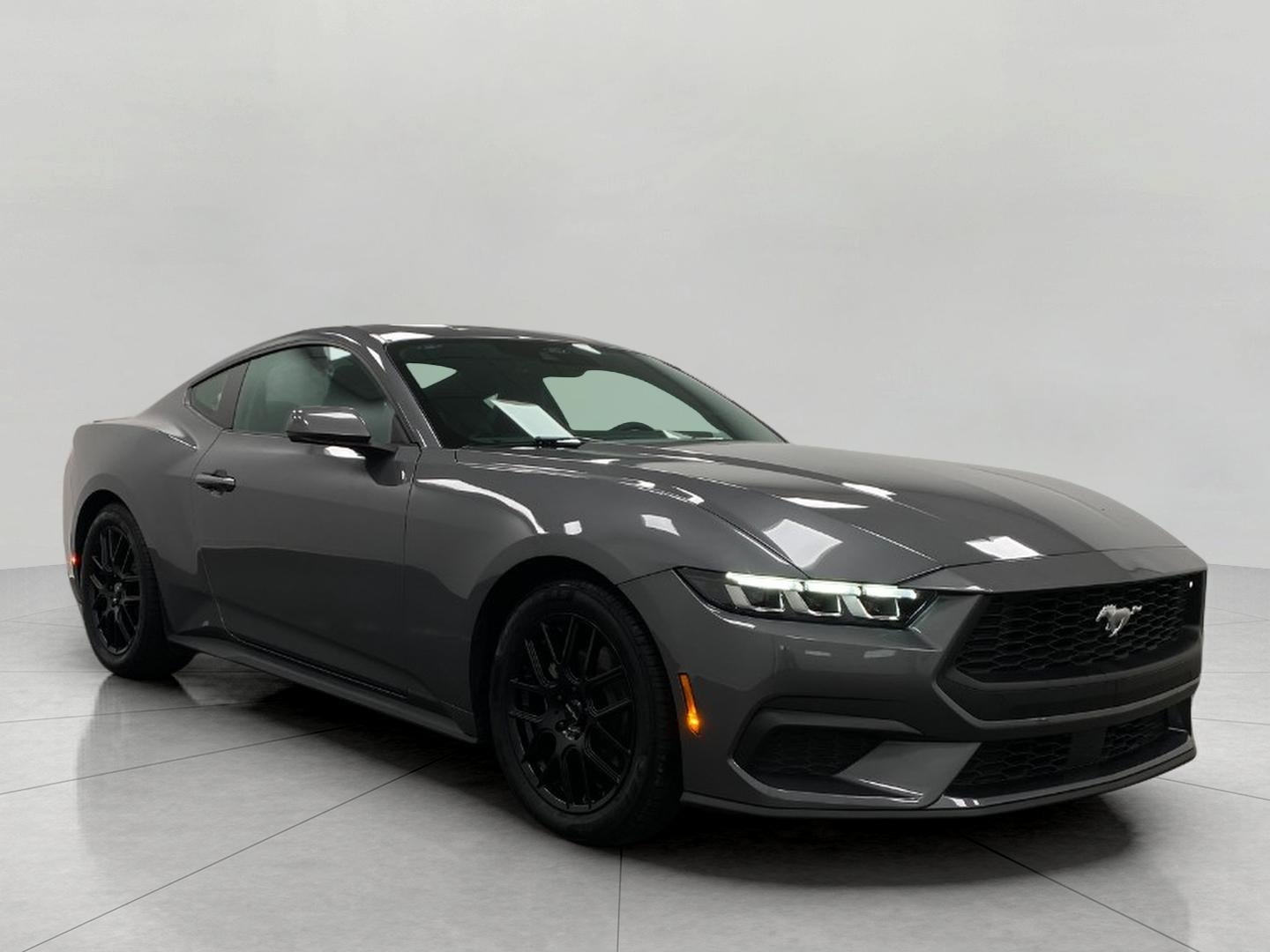 2025 Ford MUSTANG COUPE