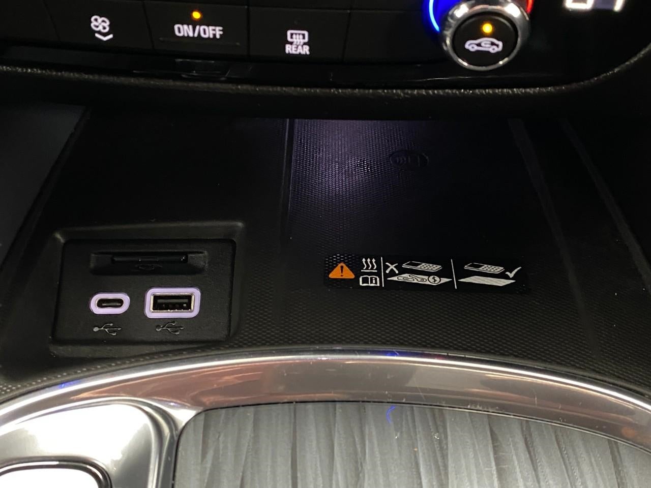 2023 Buick Enclave AWD 4dr Essence