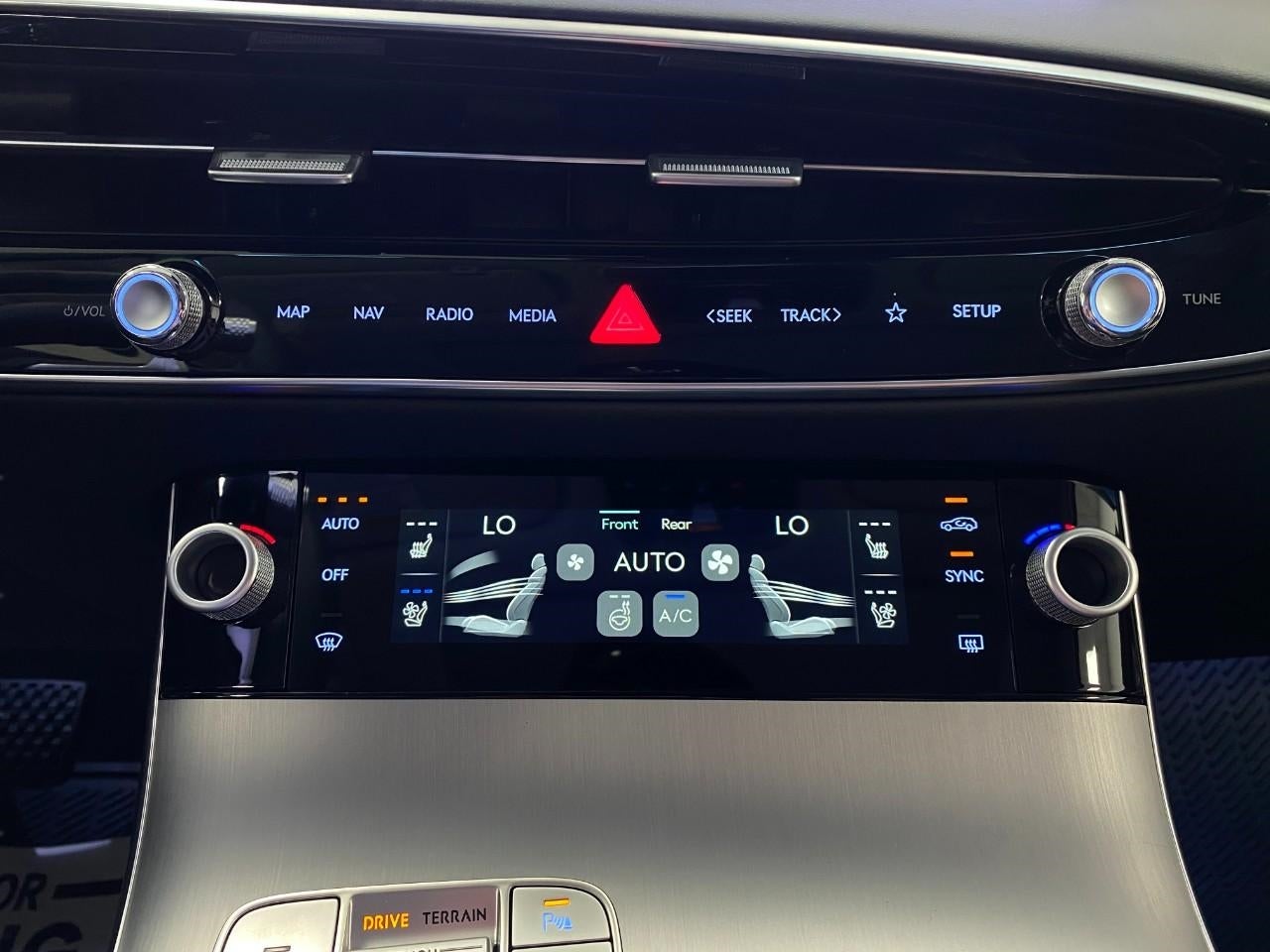 2026 Genesis GV70 2.5T Advanced AWD