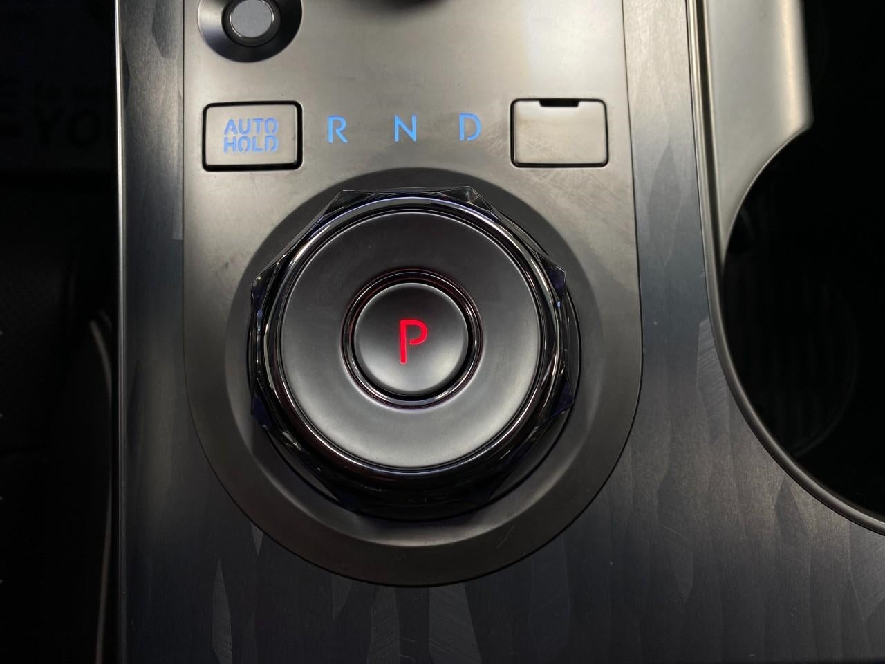 2026 Genesis Electrified GV70 19 AWD