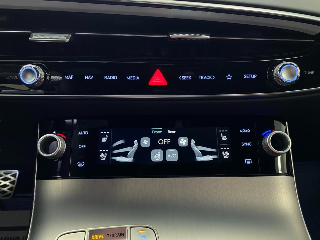 2026 Genesis GV70 3.5T Sport Advanced AWD