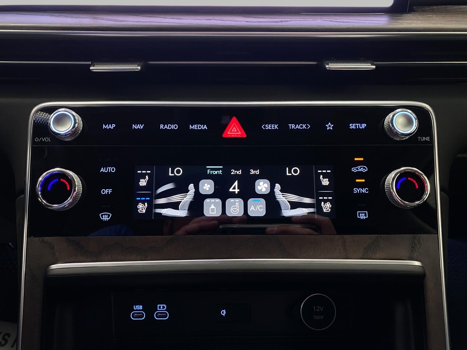 2027 Genesis GV80 2.5T PRESTIGE