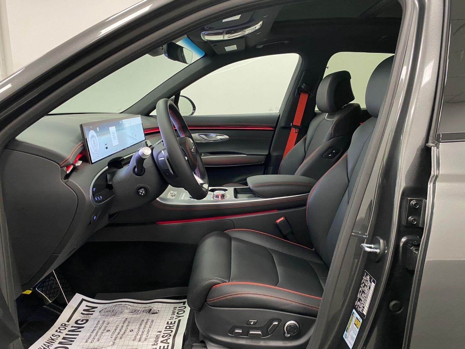 2027 Genesis GV70 2.5T SPORT PRESTIGE
