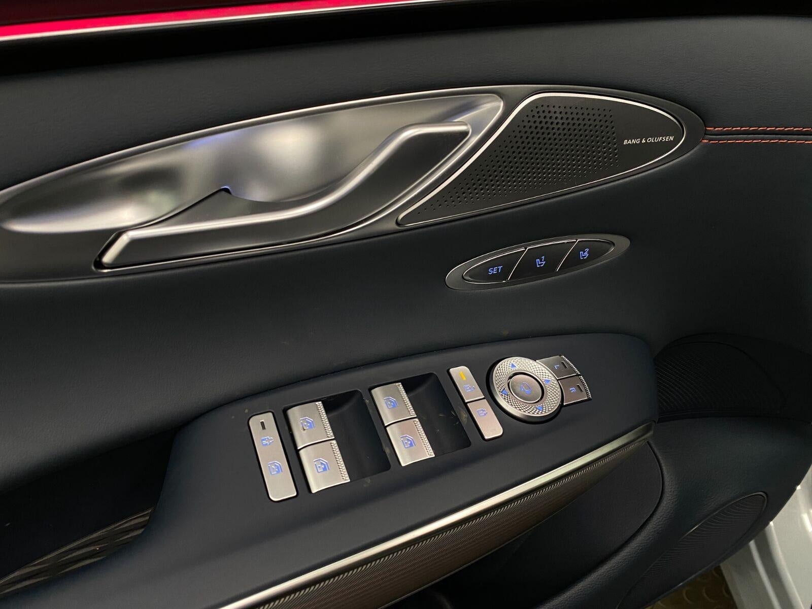 2027 Genesis GV70 3.5T SPORT PRESTIGE
