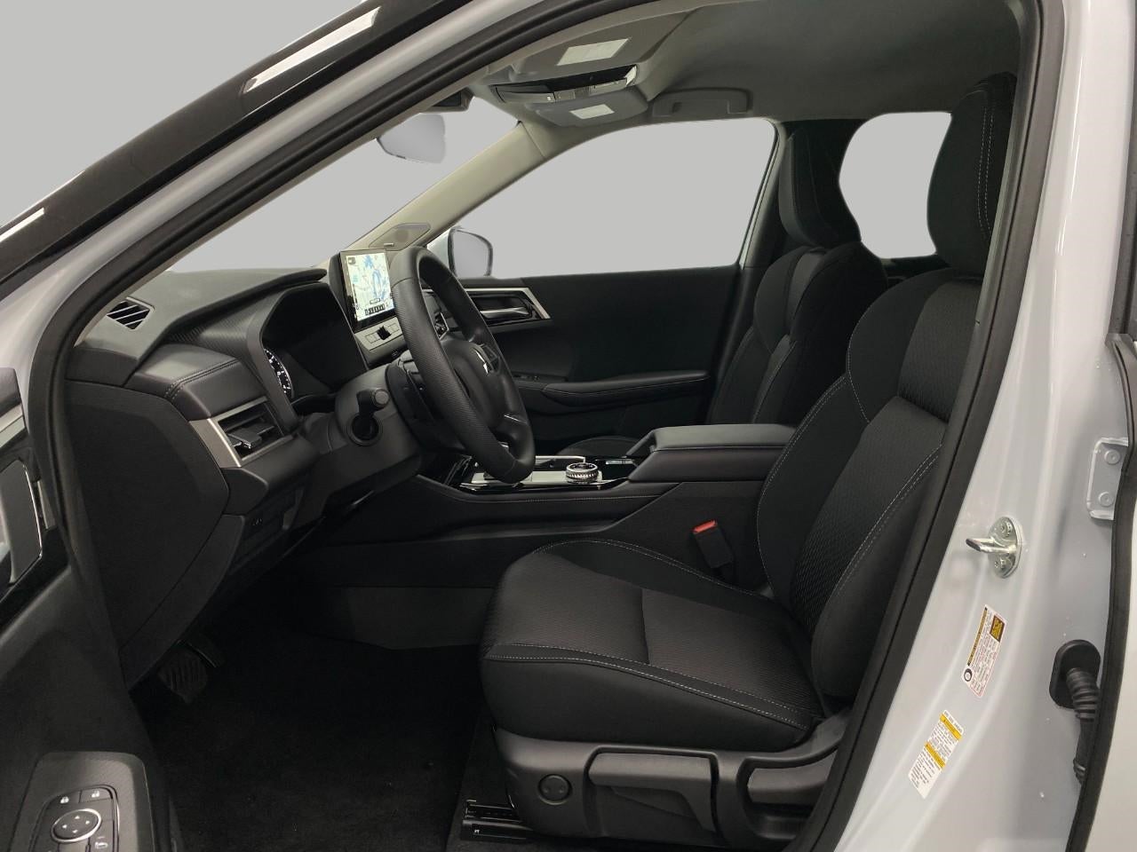 2025 Mitsubishi Outlander ES S-AWC