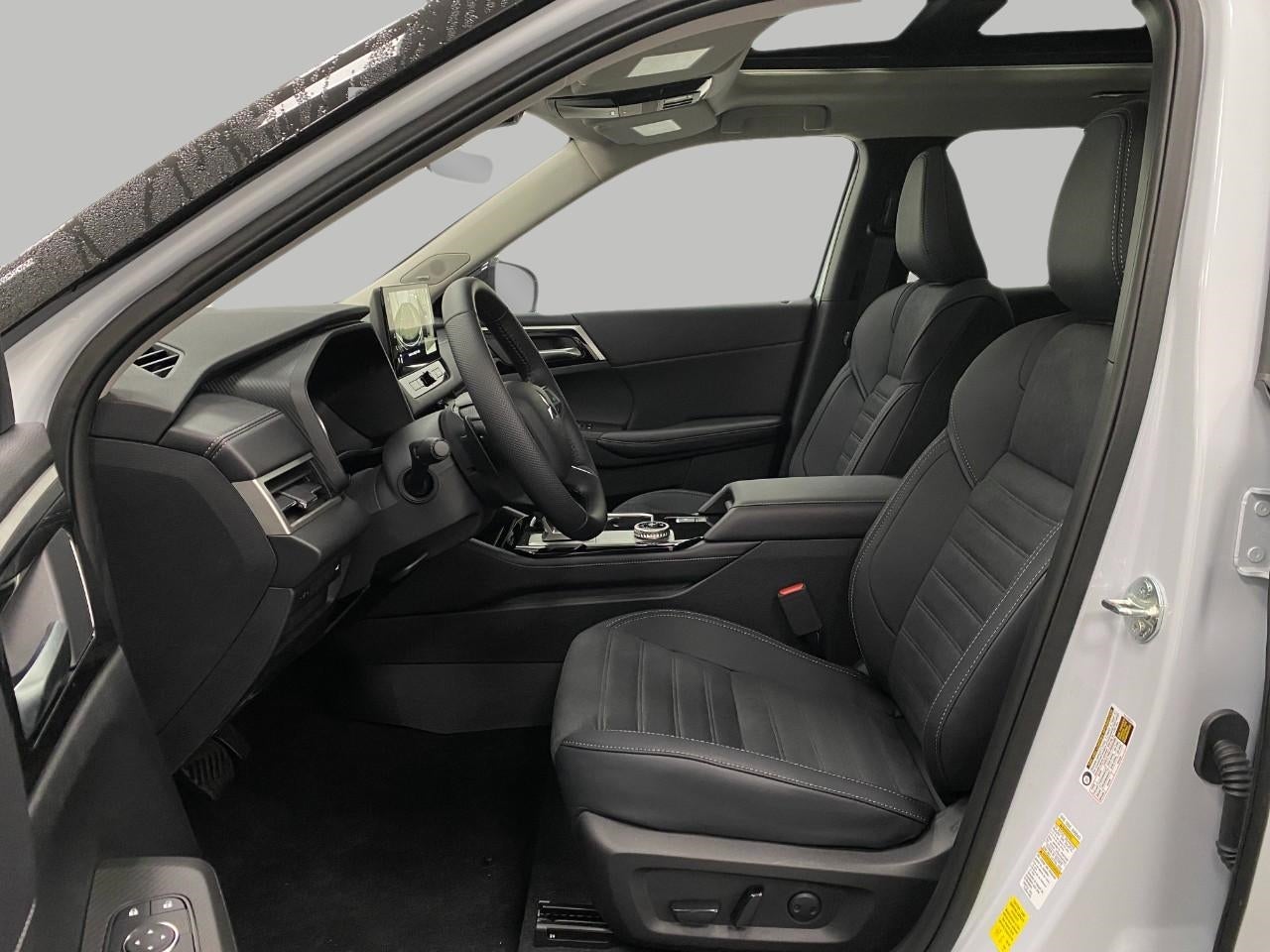 2025 Mitsubishi Outlander SE S-AWC