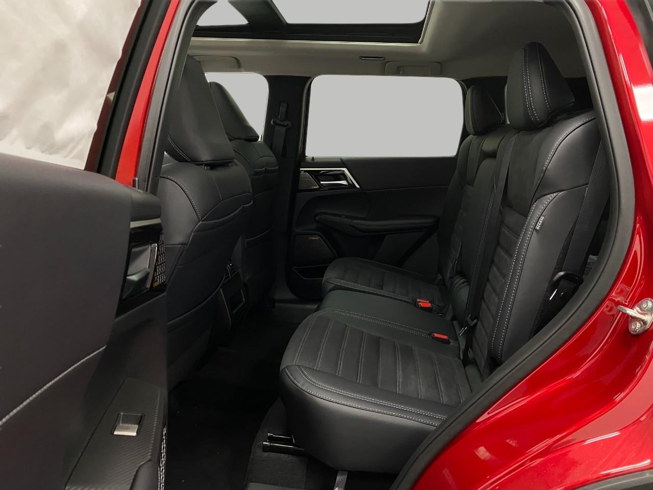 2025 Mitsubishi Outlander SE S-AWC