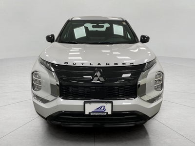 2026 Mitsubishi Outlander LE S-AWC