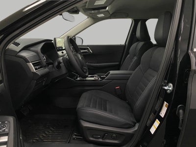 2026 Mitsubishi Outlander SE S-AWC