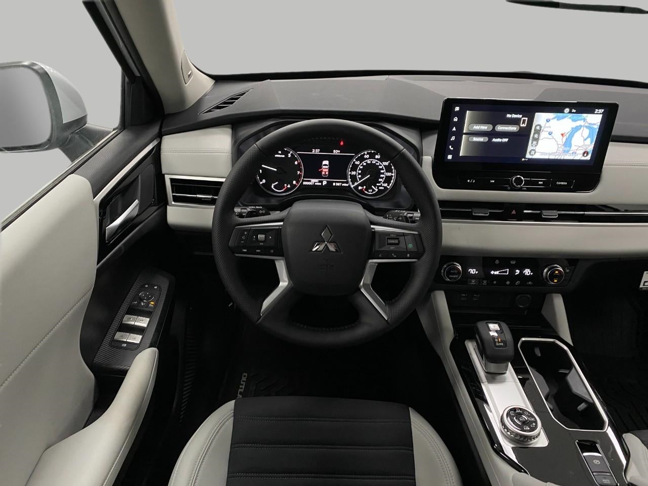 2026 Mitsubishi Outlander SE S-AWC