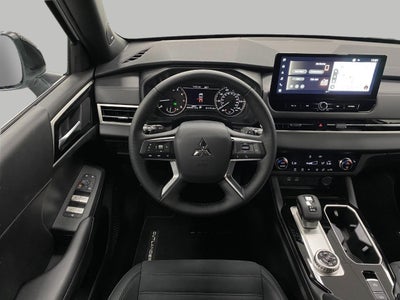 2026 Mitsubishi Outlander LE S-AWC