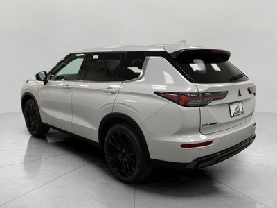 2026 Mitsubishi Outlander LE S-AWC