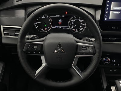 2026 Mitsubishi Outlander LE S-AWC