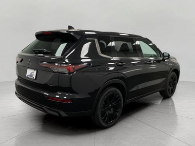 2026 Mitsubishi Outlander LE S-AWC