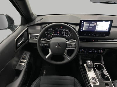 2026 Mitsubishi Outlander LE S-AWC