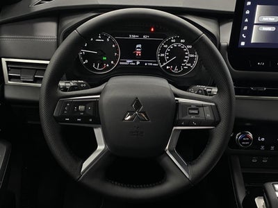 2026 Mitsubishi Outlander LE S-AWC