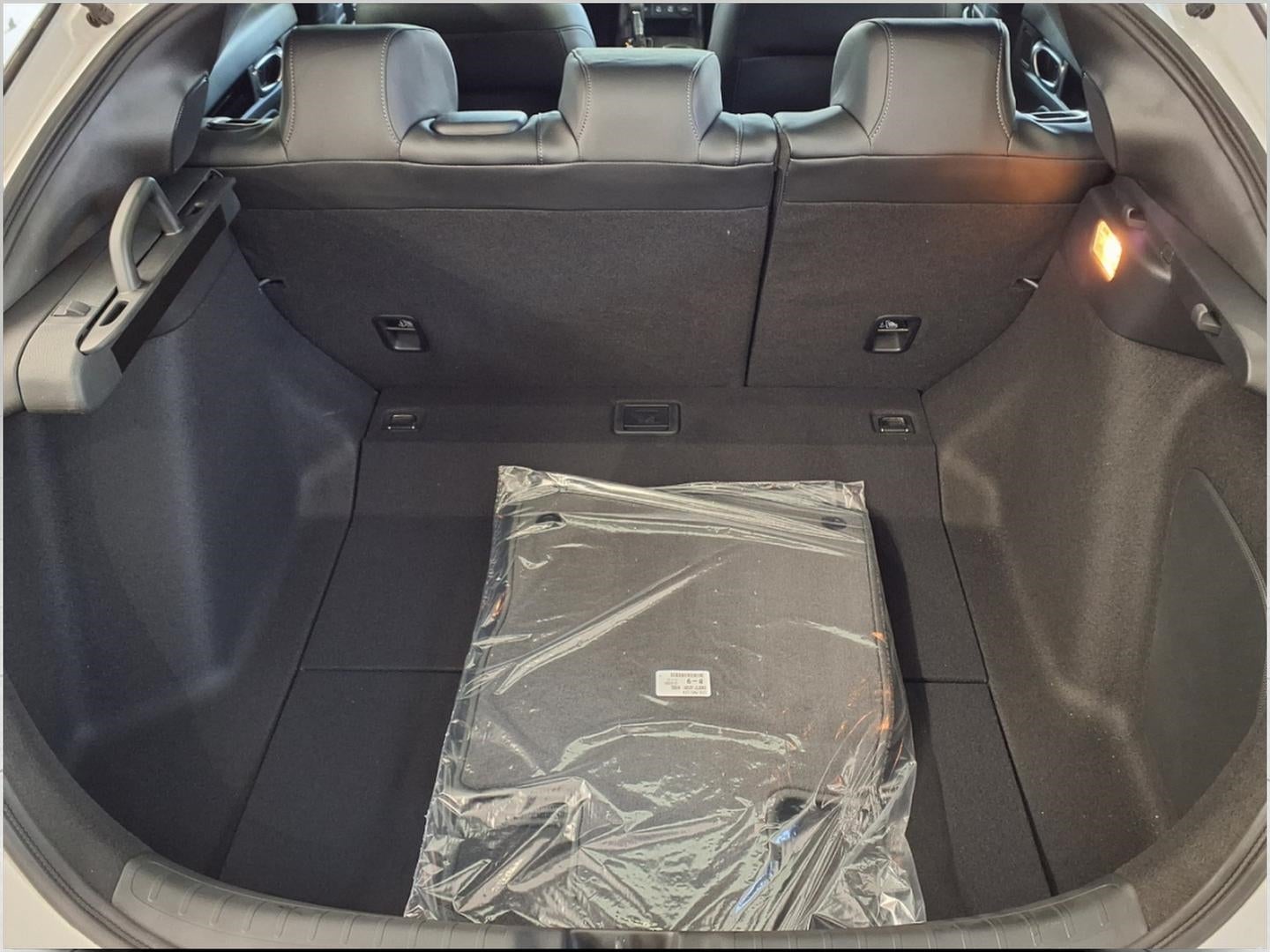 2026 Honda Civic Hatchback Hybrid Sport Touring CVT